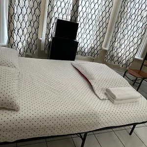 https://586.hotelstorontoontario.org