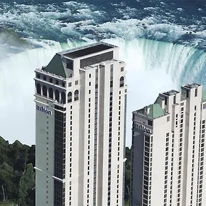 4* מלון Hilton Falls/ Fallsview And