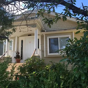 https://cozy-bedrooms-in-oakridge-vancouver-west.vancouver-hotels-bc.net